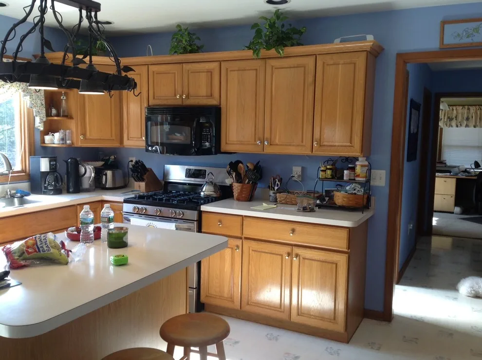 Ins & Outs Decorating, LLC - Photo 3