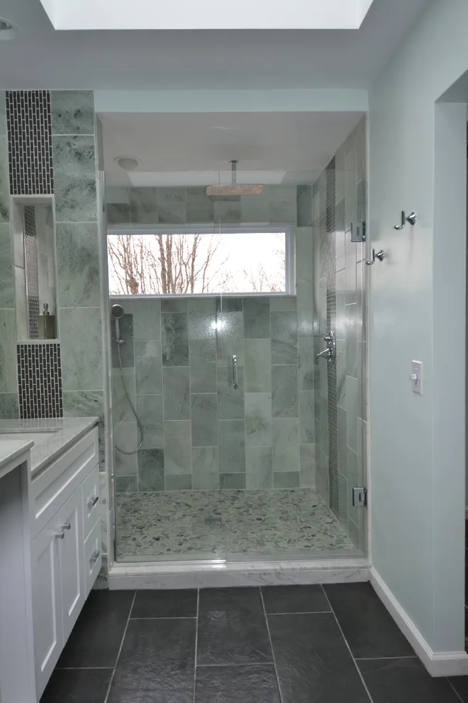 Light Shaker Main Bathroom by Remodeling And Painting Experts Inc. - Photo 2