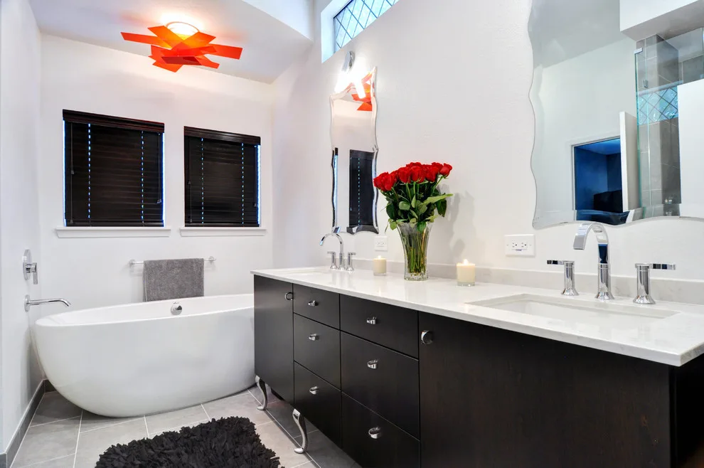 Dallas - Elegant Master Bathroom by Shylo Preston Designs LLC - Photo 3