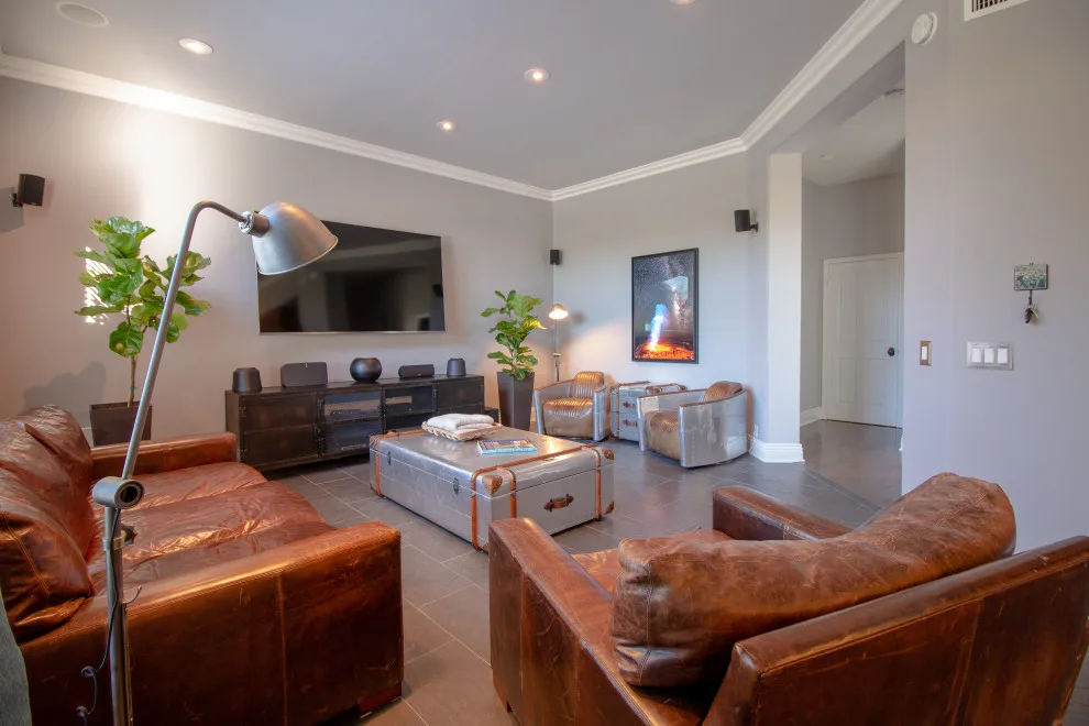 Camarillo Executive Bachelor Pad Small Renovation by Hue Of You Decor, LLC - Photo 14