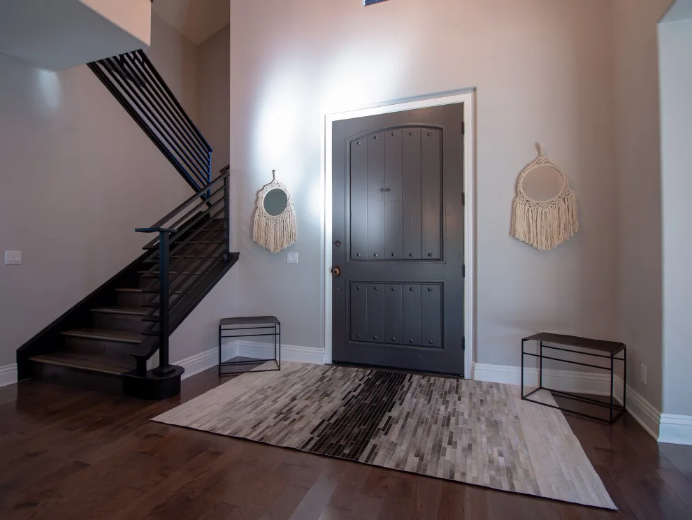 Camarillo Executive Bachelor Pad Small Renovation by Hue Of You Decor, LLC - Photo 6