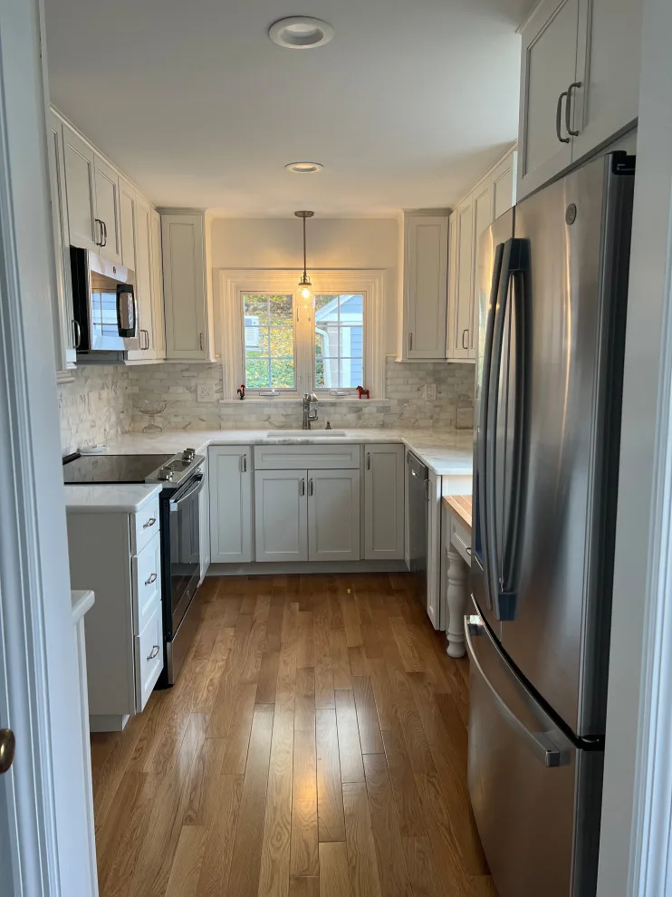Bronson Road Renovation: Kitchen and Bathroom by Lifestyle Kitchen & Bath Design, LLC - Photo 16