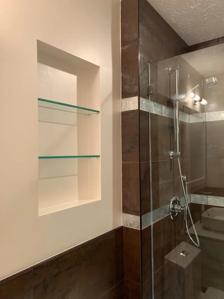 European Bathroom Hall by Envision - Photo 5