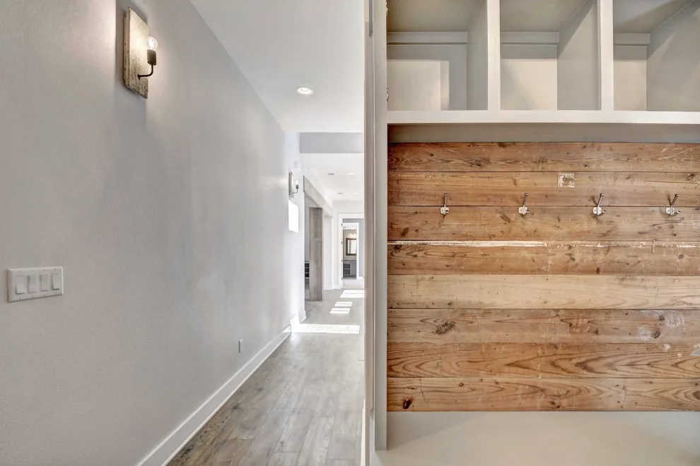 Currey Construction - Tailored Residences by Shannon Davidson Design - Photo 15