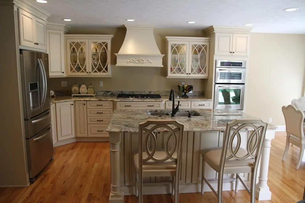 Kraftmaid Montclair Maple - Biscotti with Cocoa Glaze by Keith Yates / Lowes Home Improvement - Photo 3