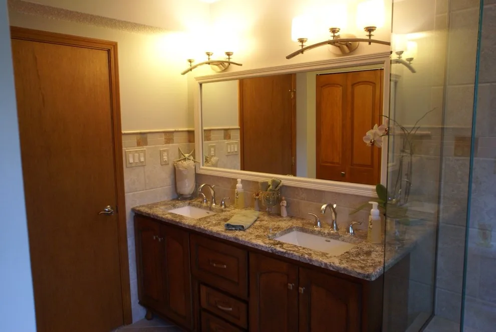 Elegant En-Suite Bathroom by Life-Style Design, LLC - Photo 3