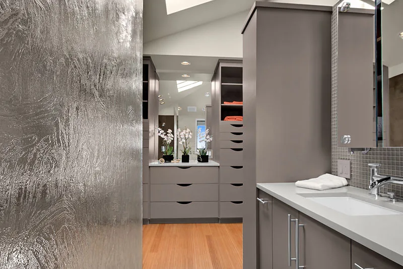 CONTEMPORARY BATHROOM by Signature Designs Kitchen | Bath | Interiors - Photo 4