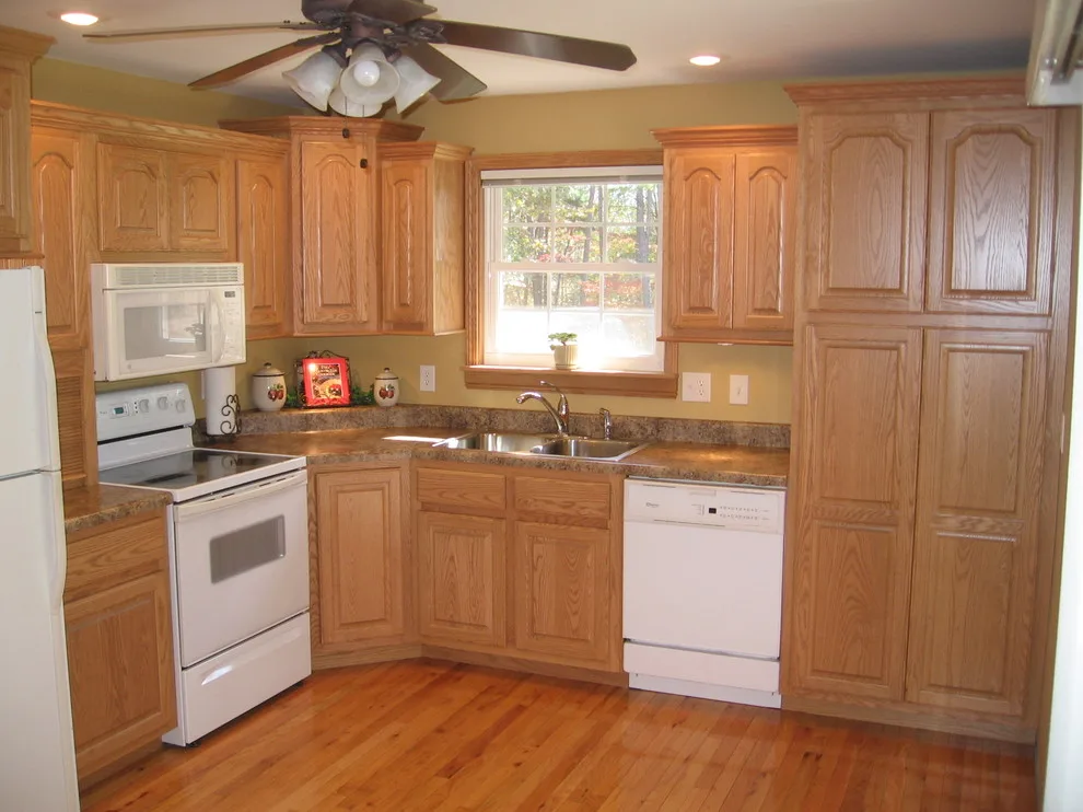 Oakwood Country Kitchen by Procraft Woodworks - Photo 5