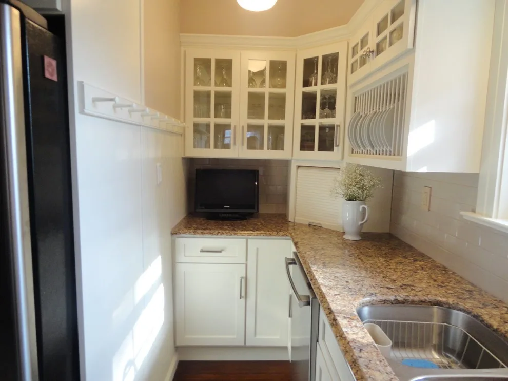 Perkins Renovation by Roanoke Woodworking Inc. - Photo 4