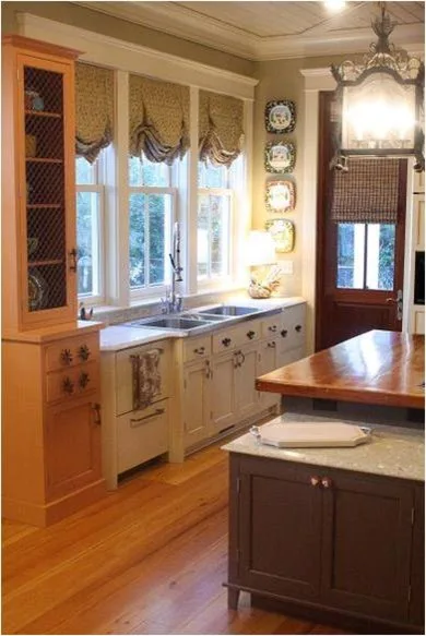 Williamson Millworks Inc. Dba Custom Cabinets - Photo 5