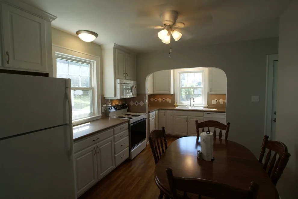 40s Kitchen Corner Refresh by Life-Style Design, LLC - Photo 3