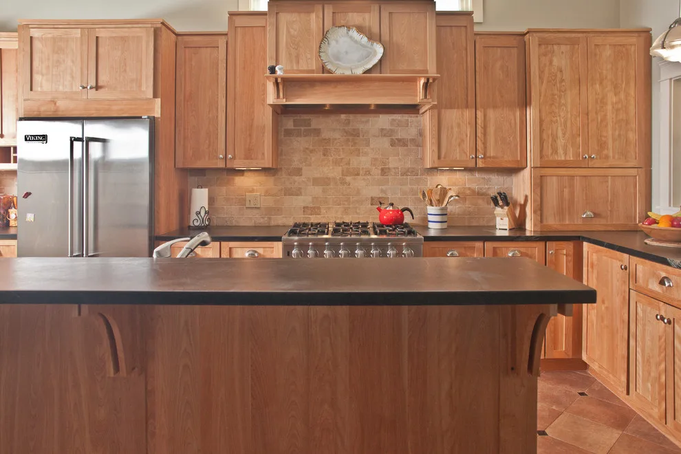 Craftsman-Inspired Transitional Kitchen by Tavia Douglass, Designer - Photo 3