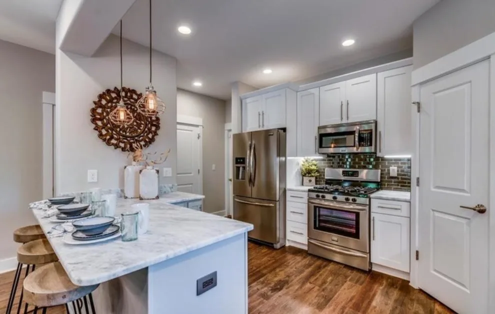 Seventeenth Avenue North by Dream Kitchen And Bath - Photo 6