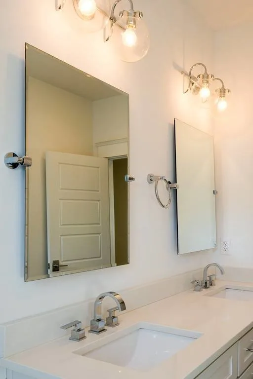 Hazelwood Drive Transitional Residence by Cayce Mill Design Center - Photo 3