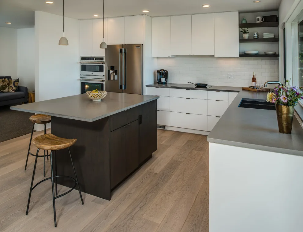 A Clear Viewpoint by B.C.D. Interiors - Photo 6