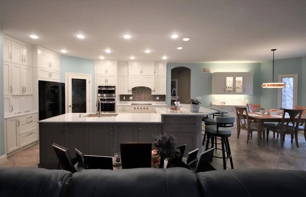 A Double-Level Kitchen by Distinctive Designs For Kitchens And Baths - Photo 4