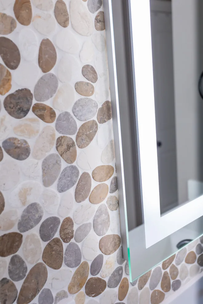 Enhancing Details - Hotel Style En Suite by Lisa Stewart Design - Photo 5