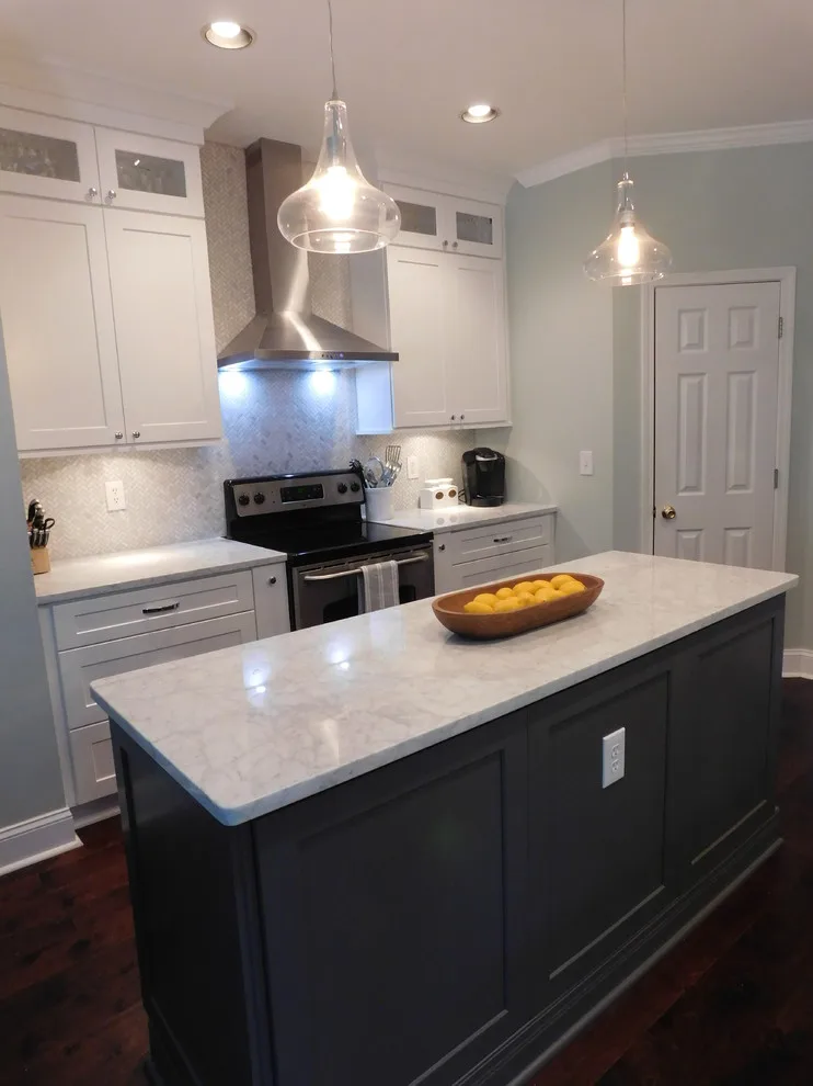 Contemporary Kitchen in Alpharetta by Rosa Moreno Kitchens - Photo 5