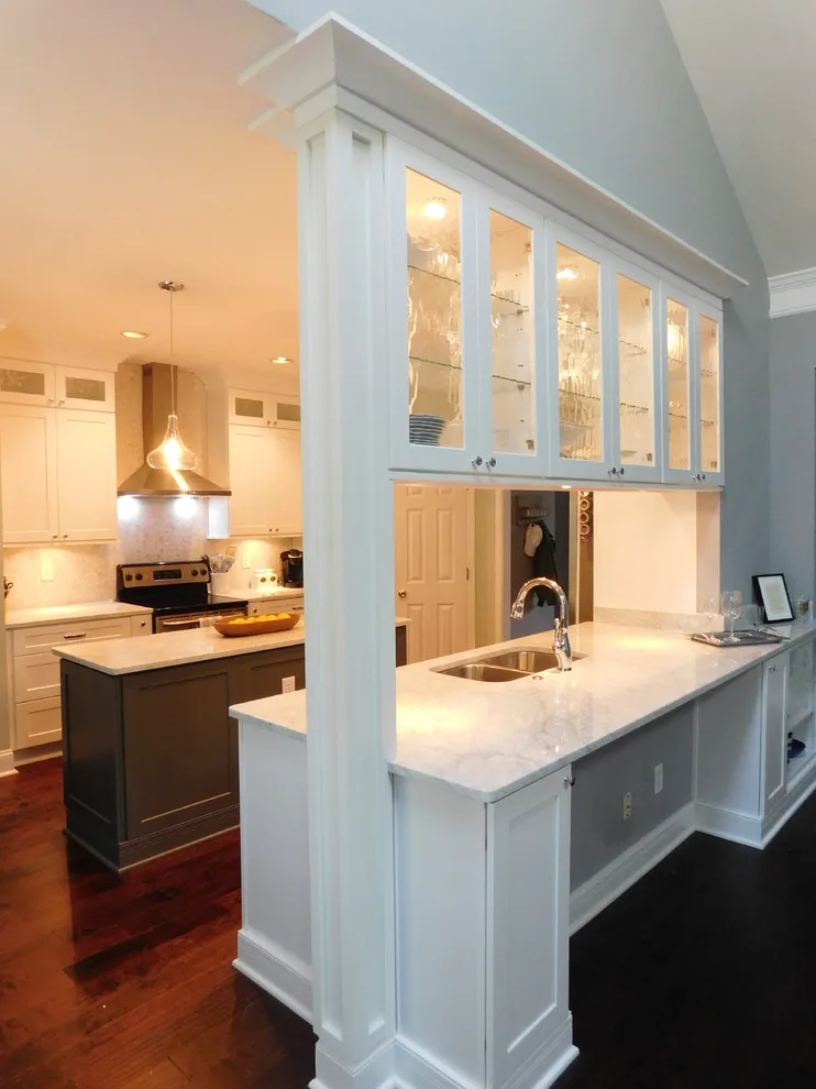 Contemporary Kitchen in Alpharetta by Rosa Moreno Kitchens - Photo 8