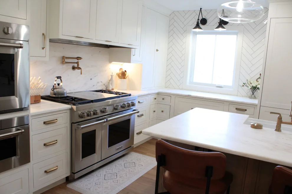 Arabesque and Alabaster by Jerilyn Horn Kitchen & Bath Design Co. - Photo 11