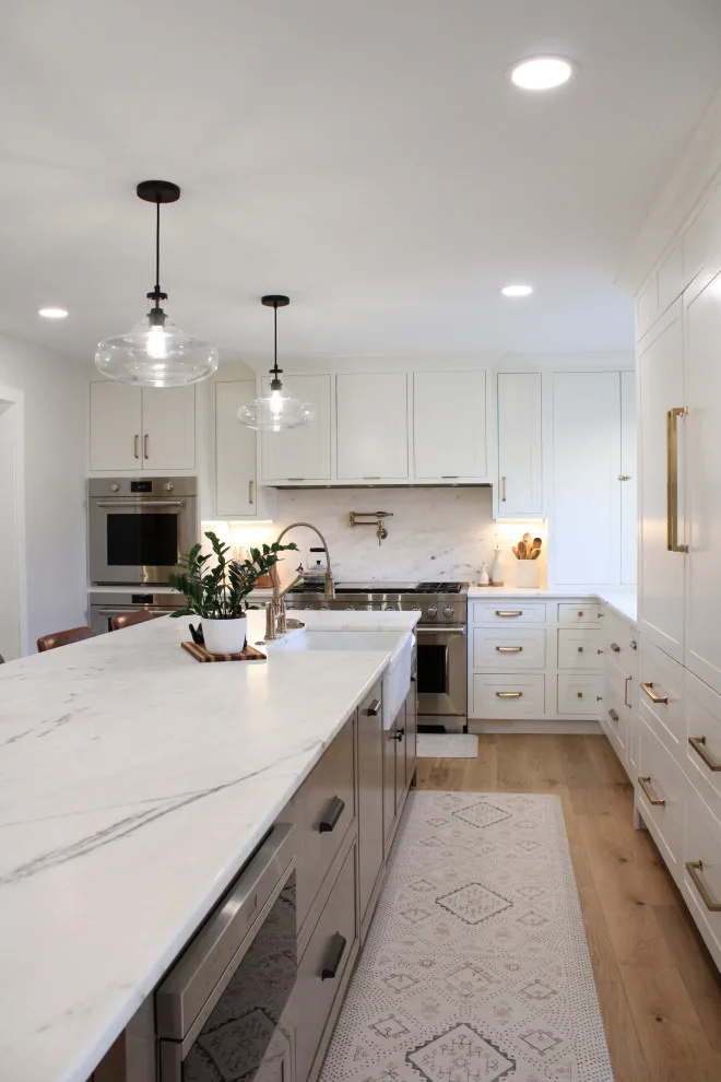 Arabesque and Alabaster by Jerilyn Horn Kitchen & Bath Design Co. - Photo 19