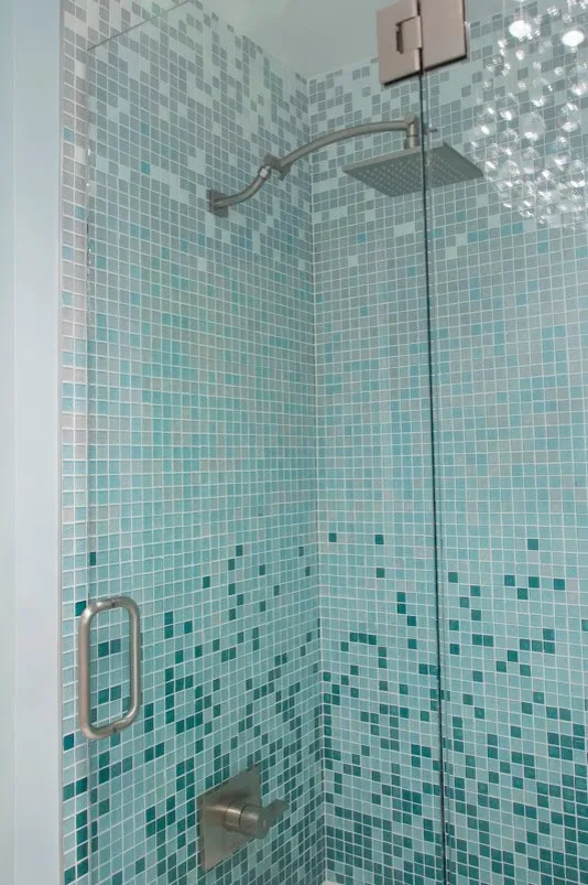 Teenage Girls' Shared Bathroom by Terri Sears, Kitchen And Bath Designer - Photo 4