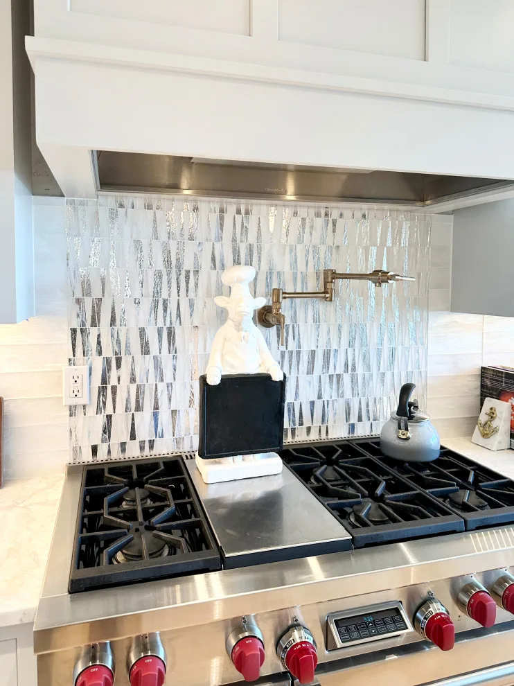 Elegant Kitchen in Connecticut by Holzman Interiors, Inc. - Photo 7