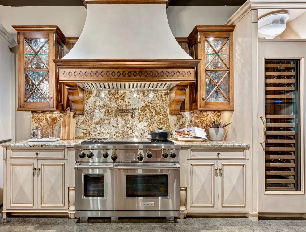 Houston Bentwood Showroom by Bentwood Of Houston - Photo 9