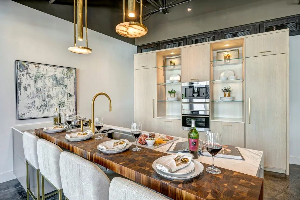Houston Bentwood Showroom by Bentwood Of Houston - Photo 2