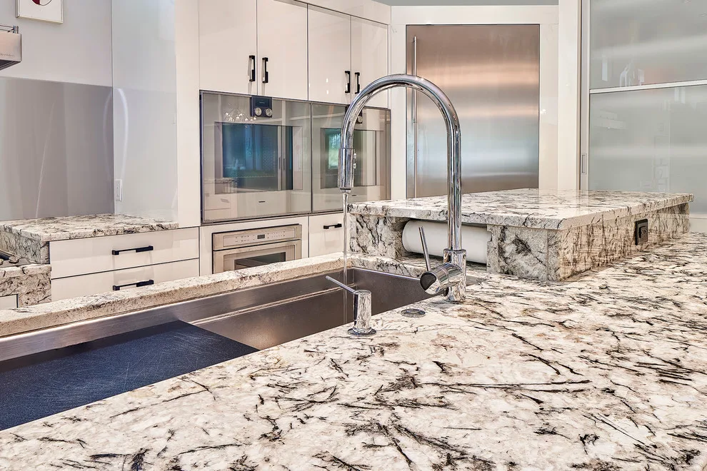 Berkeley Hall Bespoke Residence by StoneWorks, Inc. - Photo 4