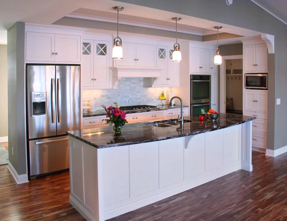 Lake Big Fish Renovation by Westwind Woodworkers Inc. - Photo 9