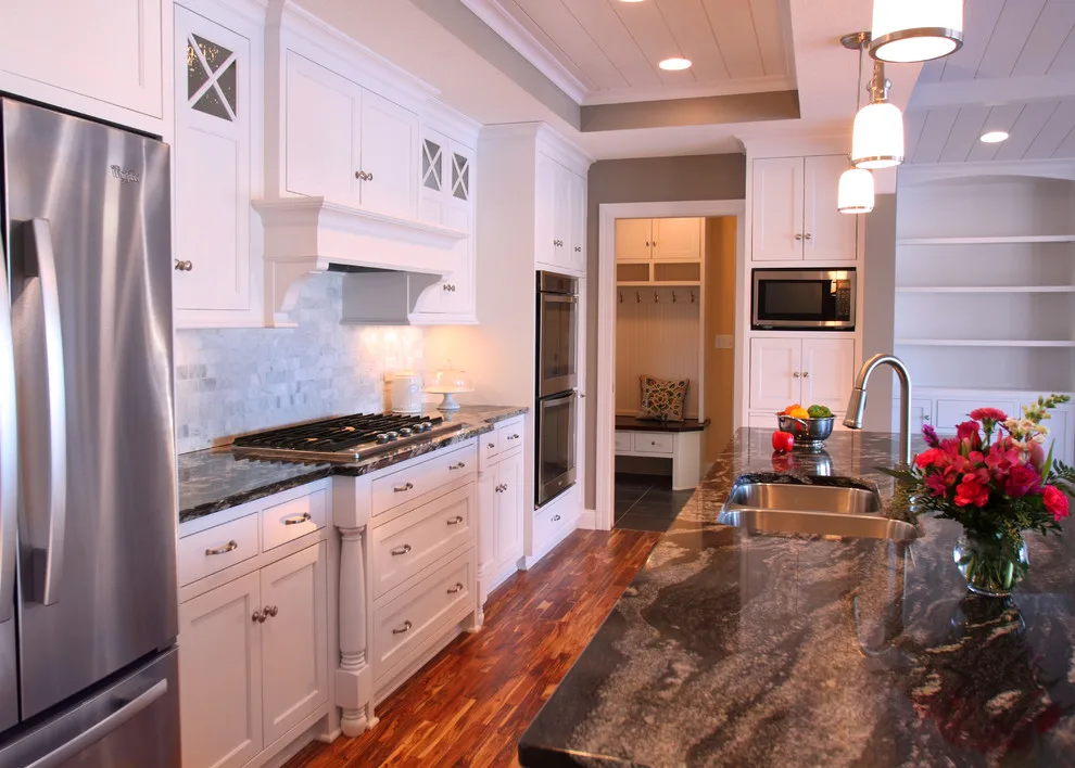 Lake Big Fish Renovation by Westwind Woodworkers Inc. - Photo 8