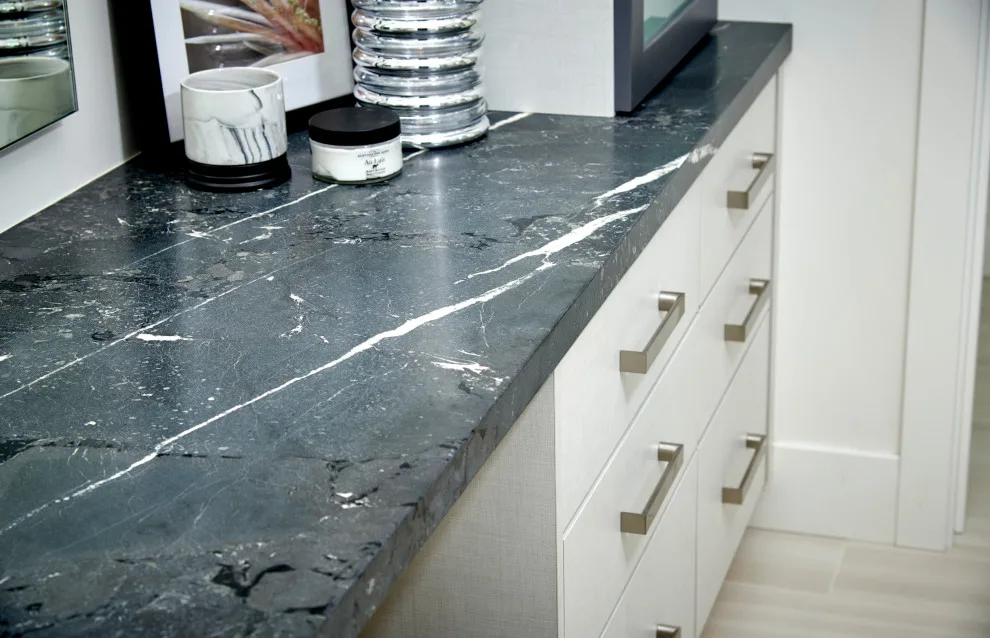 Monochrome Bathrooms by Signature Designs Kitchen | Bath | Interiors - Photo 10