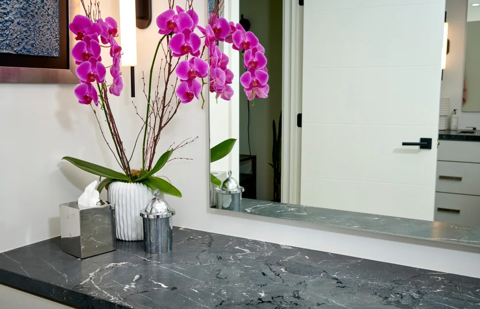 Monochrome Bathrooms by Signature Designs Kitchen | Bath | Interiors - Photo 5