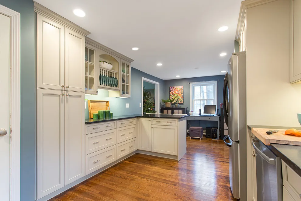Contemporary Transitional Kitchen in Boxborough by Dawn Willis, Great Spaces Inc. - Photo 3