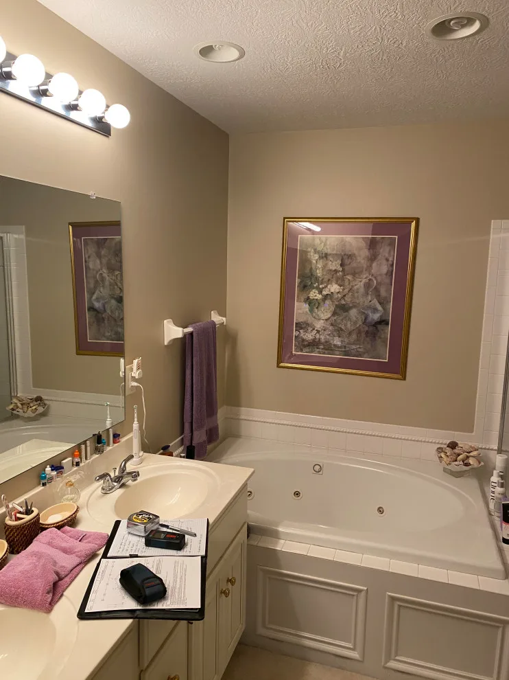 Sunny and Spacious Ensuite Bathroom by Residence Design Build Remodel - Photo 3