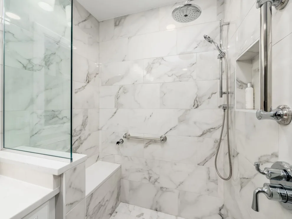 Sunny and Spacious Ensuite Bathroom by Residence Design Build Remodel - Photo 2