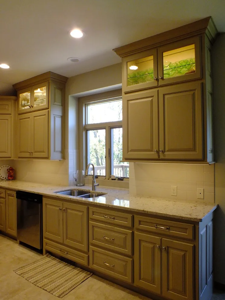 Integrating Kitchen and Dining Areas by Stephanie Bruntz Designs - Photo 2