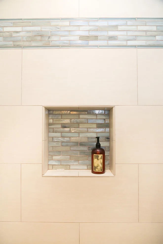 Cardiff Transitional Washroom by La Costa Cabinets & Design - Photo 16