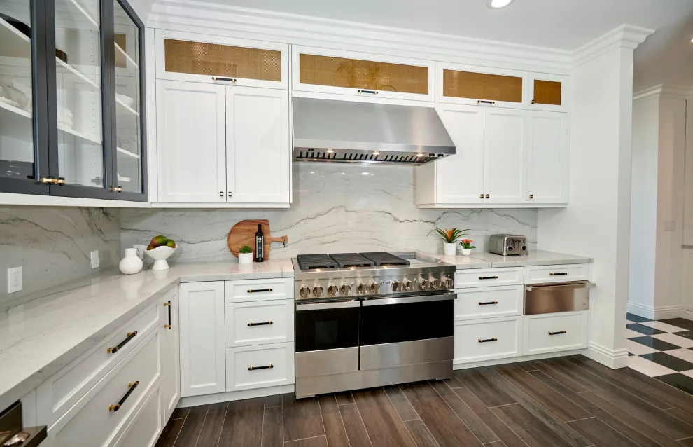 Stylish Modern Residence by Signature Designs Kitchen | Bath | Interiors - Photo 25
