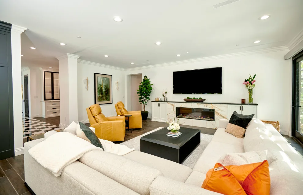 Stylish Modern Residence by Signature Designs Kitchen | Bath | Interiors - Photo 3