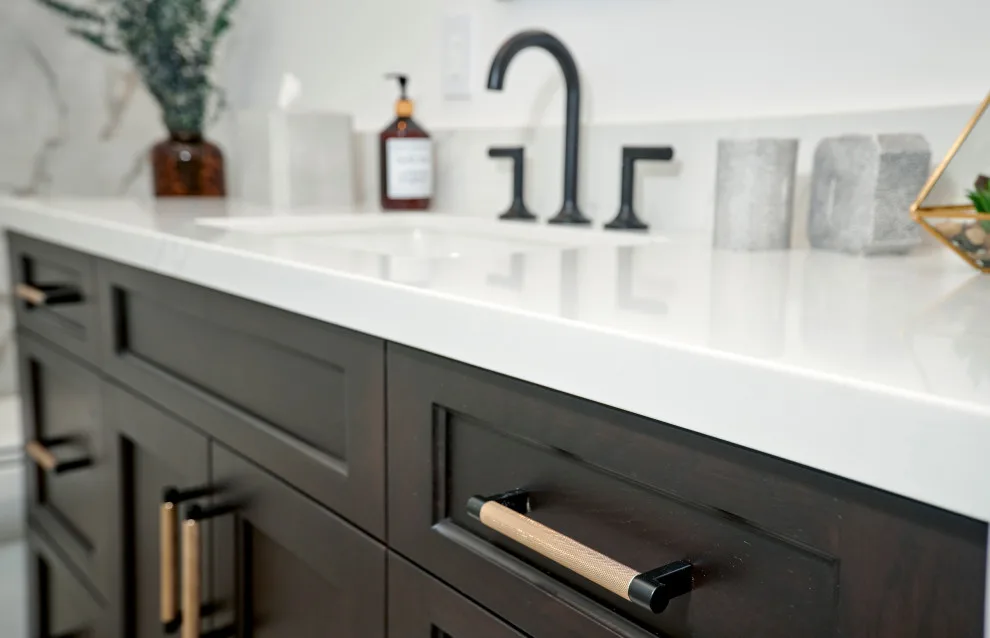 Stylish Modern Residence by Signature Designs Kitchen | Bath | Interiors - Photo 12