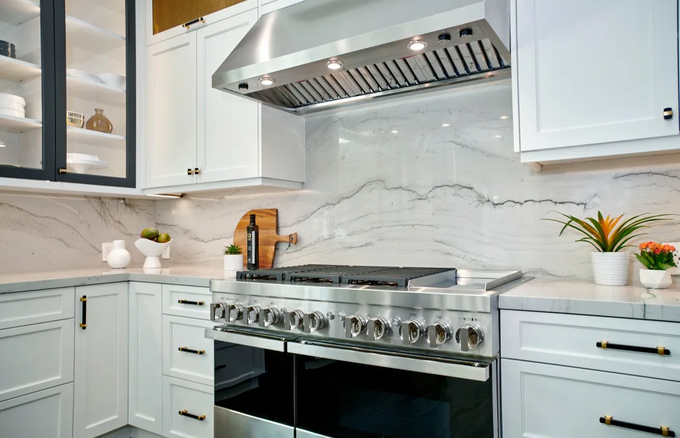 Stylish Modern Residence by Signature Designs Kitchen | Bath | Interiors - Photo 11