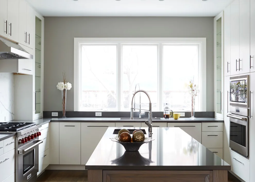 Chicago and Sheffield by Dimon Designs, LLC - Photo 3