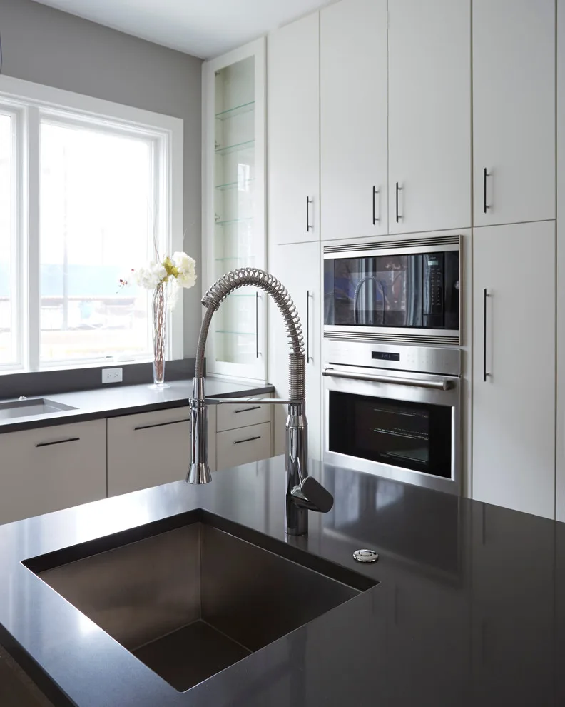 Chicago and Sheffield by Dimon Designs, LLC - Photo 2