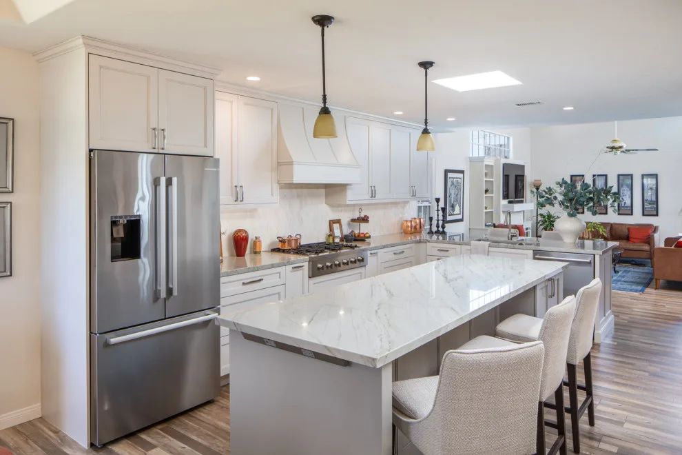 Traditional Kitchen and Main Bathroom by Signature Designs Kitchen | Bath | Interiors - Photo 6
