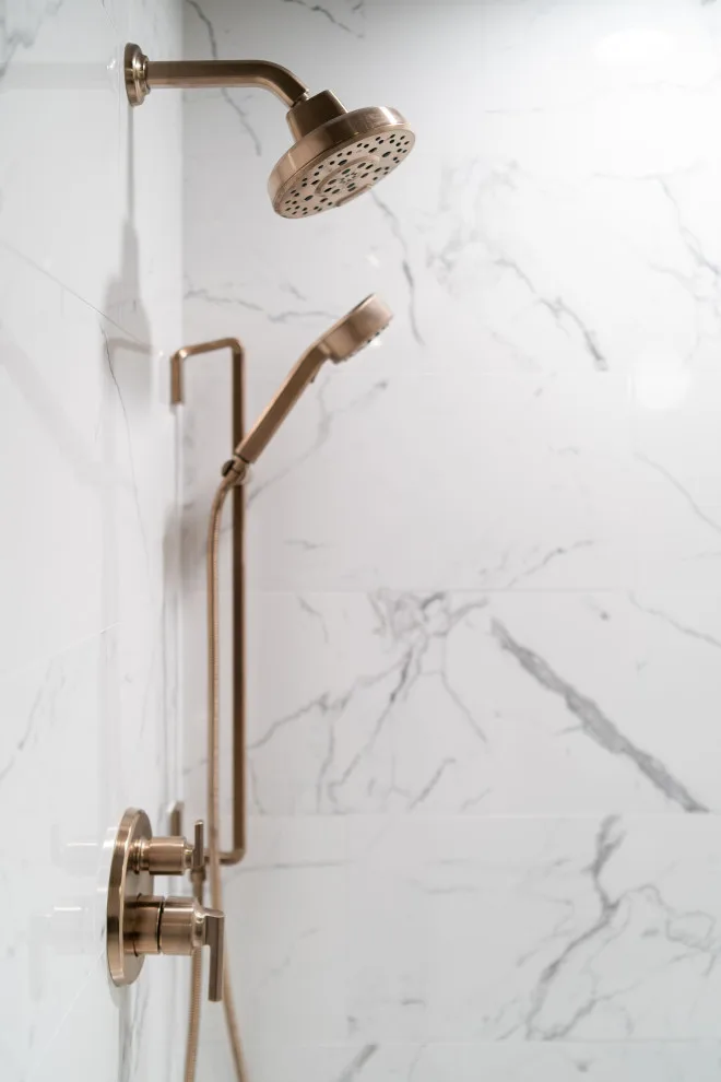 Traditional Kitchen, Pantry, Entryway, and Bathroom by Signature Designs Kitchen | Bath | Interiors - Photo 2