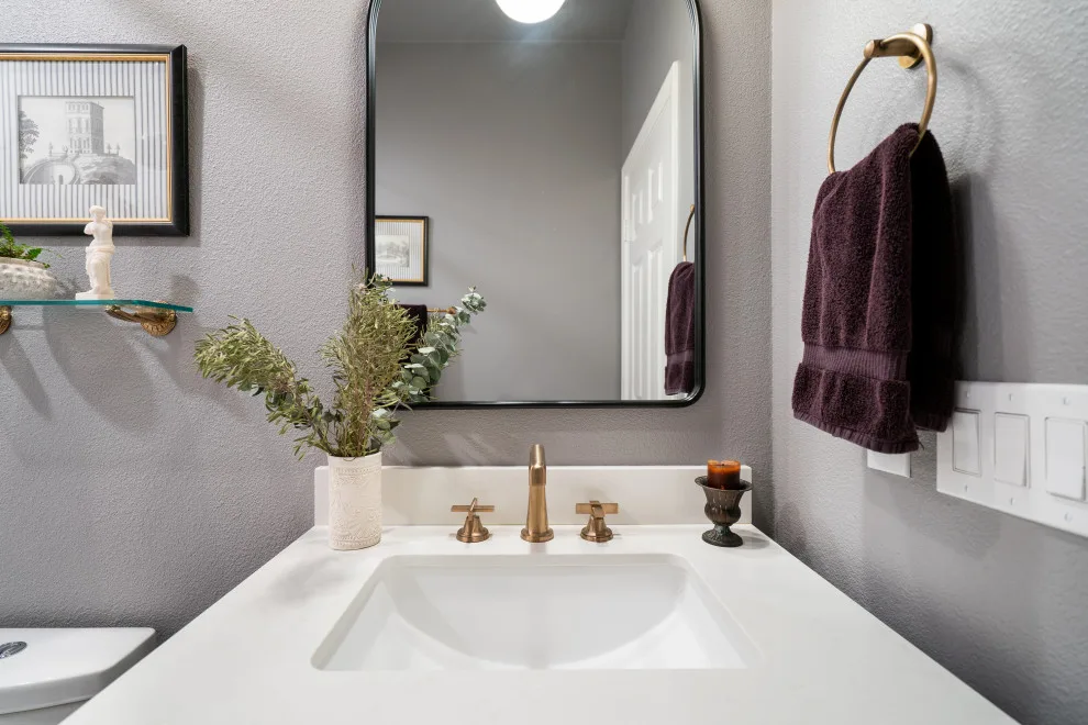 Traditional Kitchen, Pantry, Entryway, and Bathroom by Signature Designs Kitchen | Bath | Interiors - Photo 6