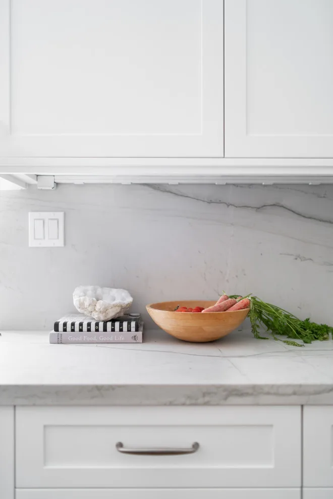 Traditional Kitchen, Pantry, Entryway, and Bathroom by Signature Designs Kitchen | Bath | Interiors - Photo 15