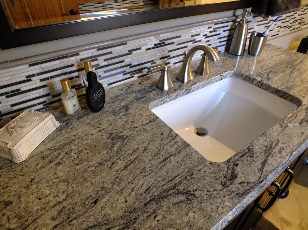 Streamlined Design Enhances Bathroom Spaciousness by Stephanie Bruntz Designs - Photo 7